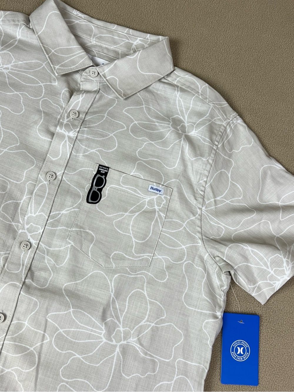 Hurley Hawaiian Floral Caryota Woven Button Up Short Sleeve Shirt. Men's Sz M